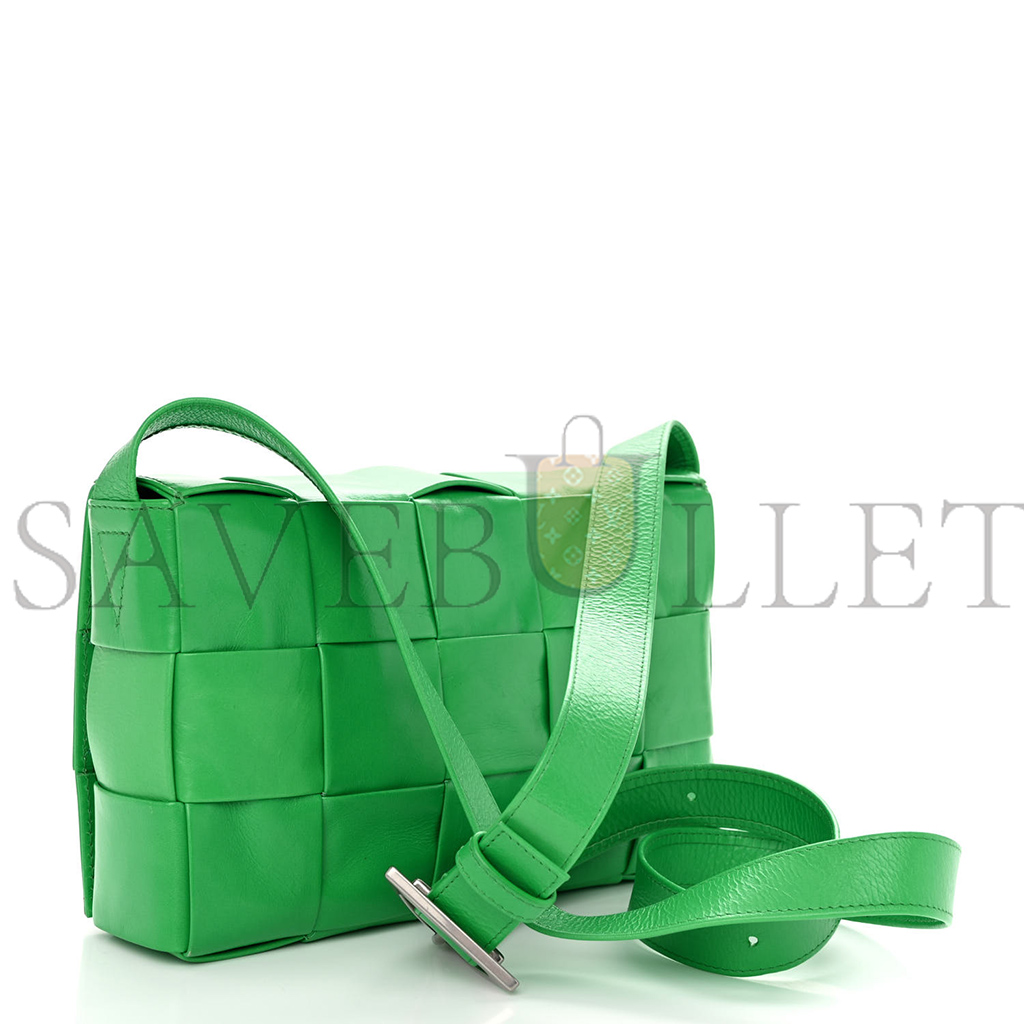 BOTTEGA VENETA LAMBSKIN MAXI INTRECCIATO CASSETTE CROSSBODY BAG GRASS (23*15.5*5cm)